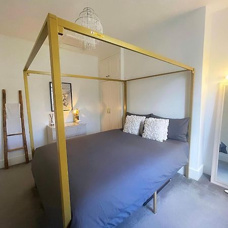 Queen Bedroom In Maida Vale Londen Buitenkant foto